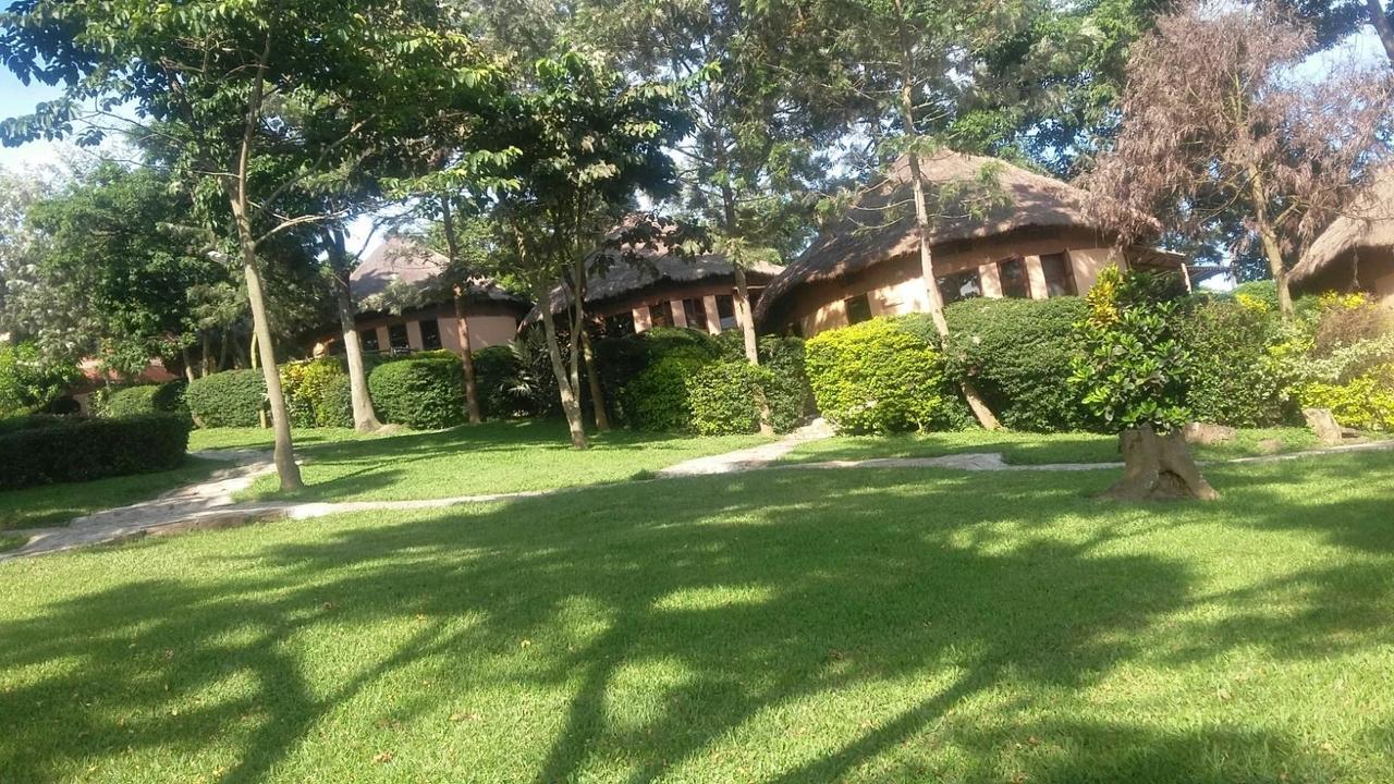 Lakeside Escape - Uganda Hotel Mpenja Buitenkant foto